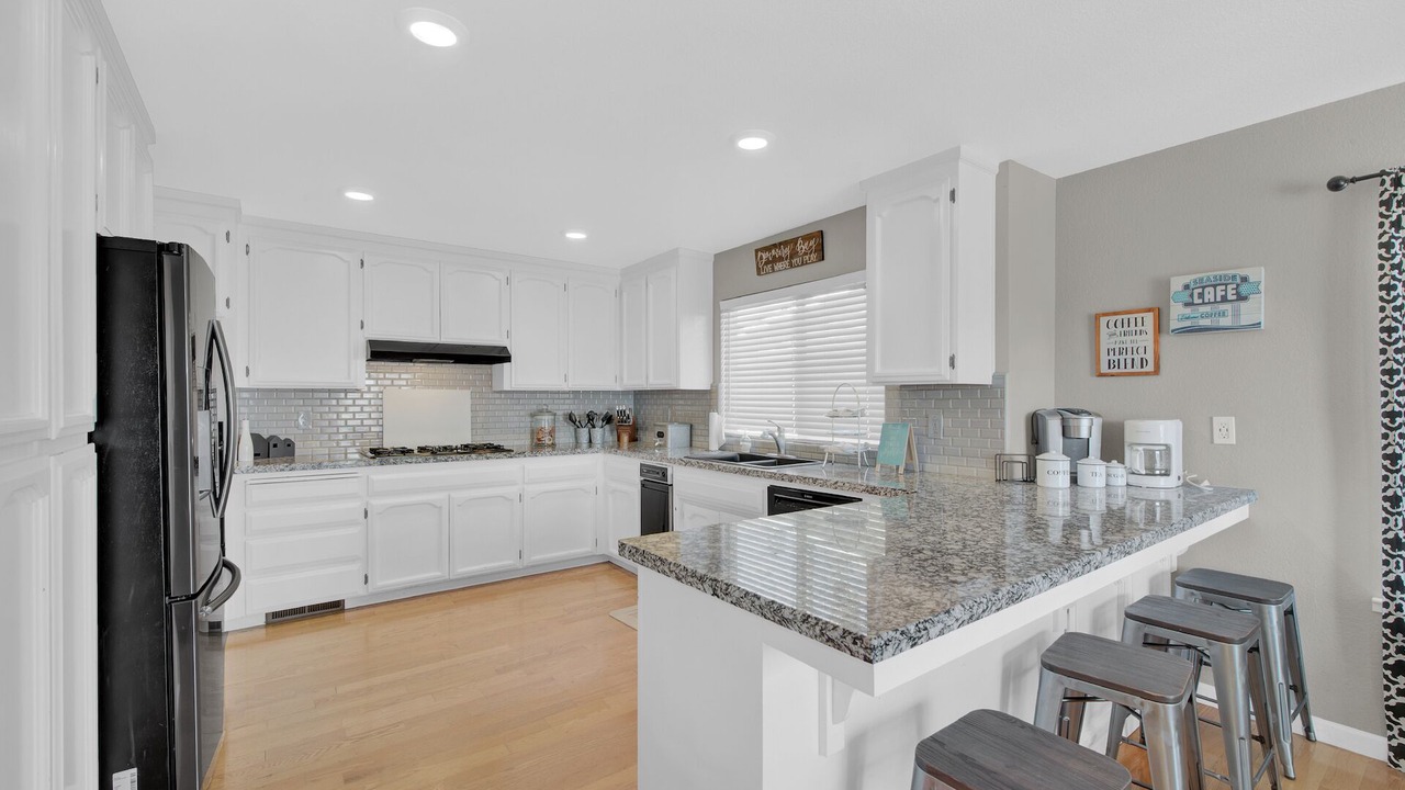 Photo of Kitchen in Discovery Bay