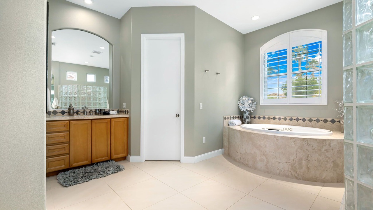 Photo of Bathroom in La Quinta