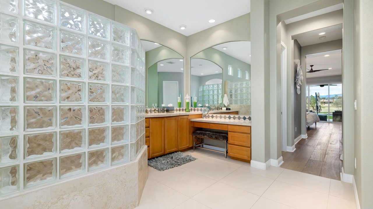 Photo of Bathroom in La Quinta
