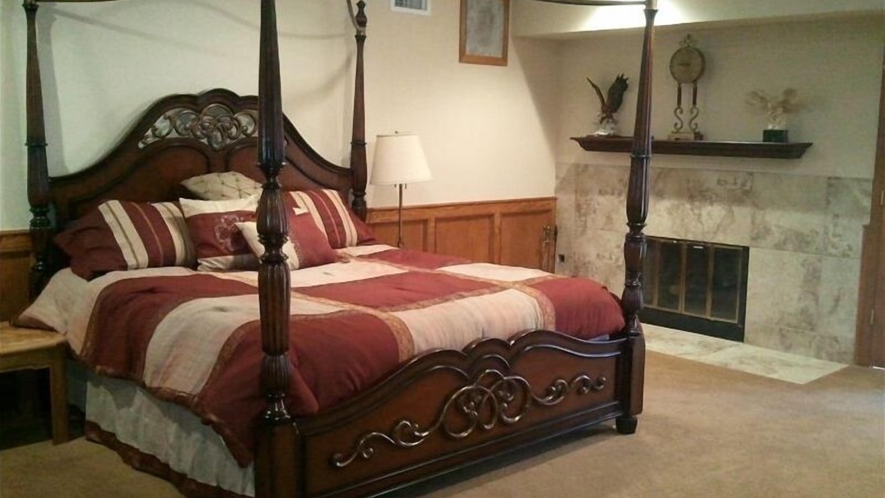 Photo of Bedroom in Mountain Club