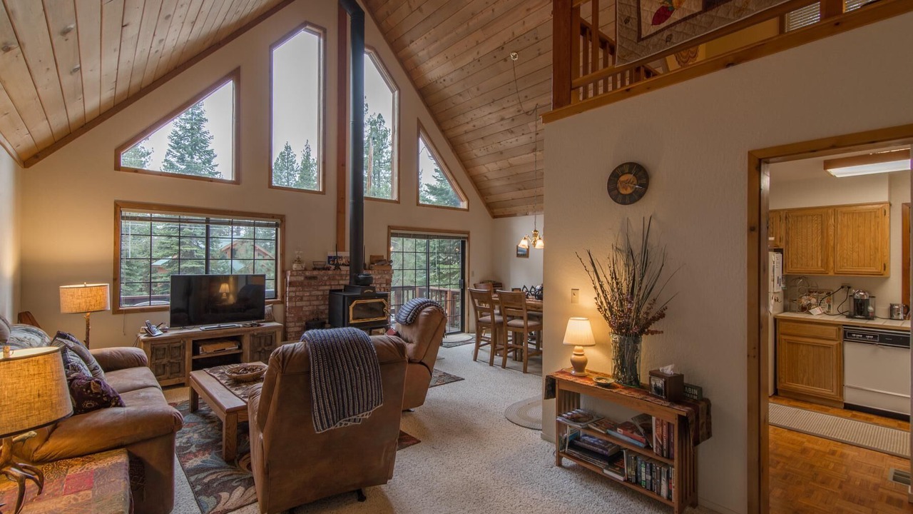 Photo of Livingroom in Truckee