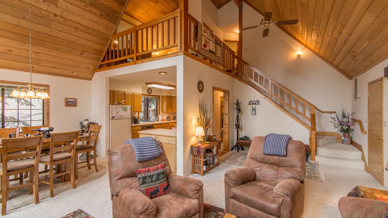 Photo of Livingroom in Truckee