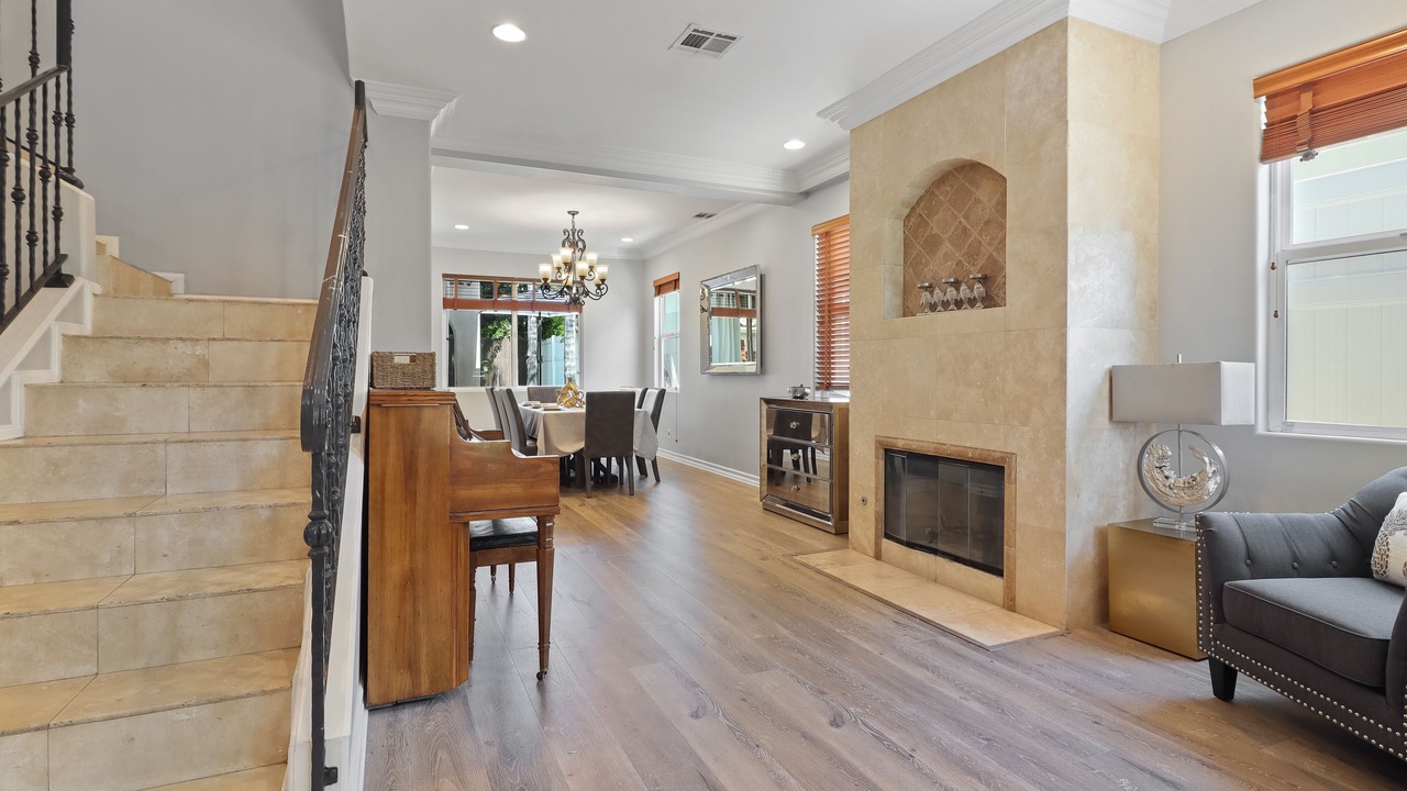 Photo of Livingroom in Sherman Oaks