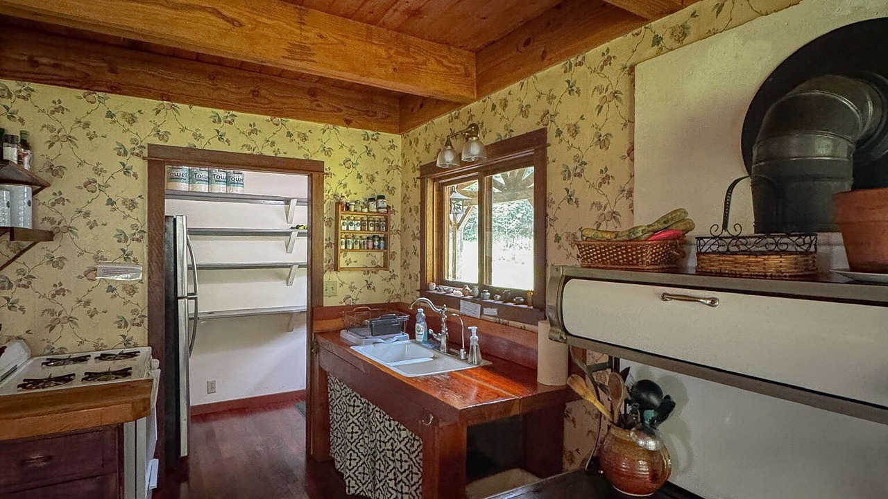 Photo of Kitchen in Willits