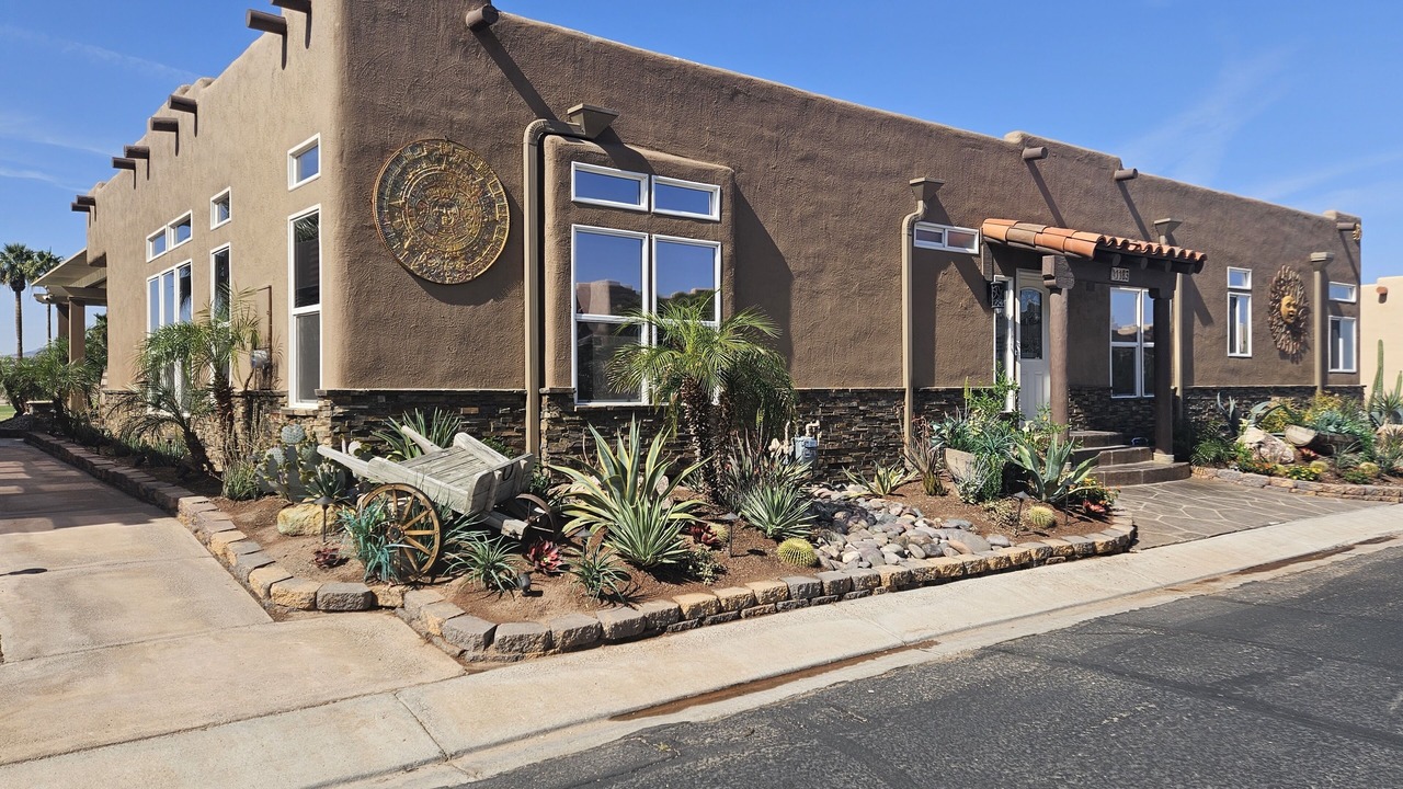 Photo of Outdoor in Needles