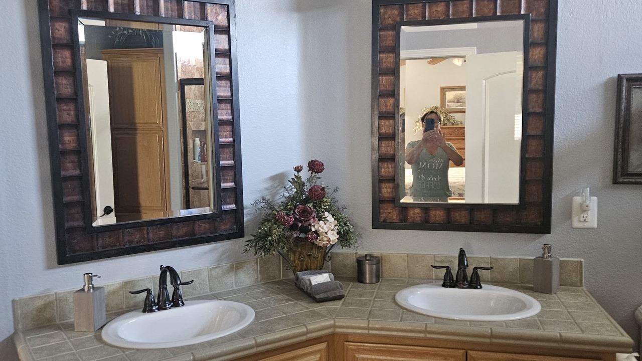 Photo of Bathroom in Needles