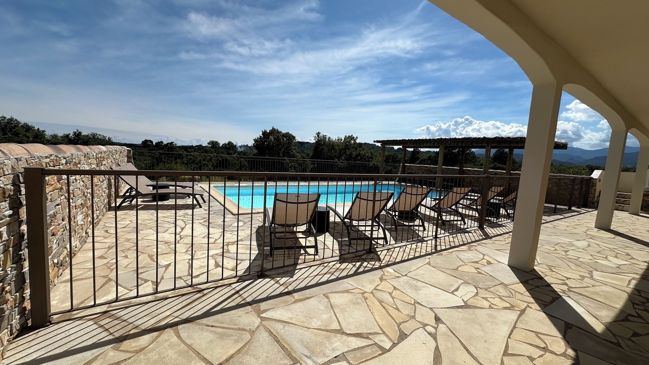 Photo of Patio Balcony in Pinarellu