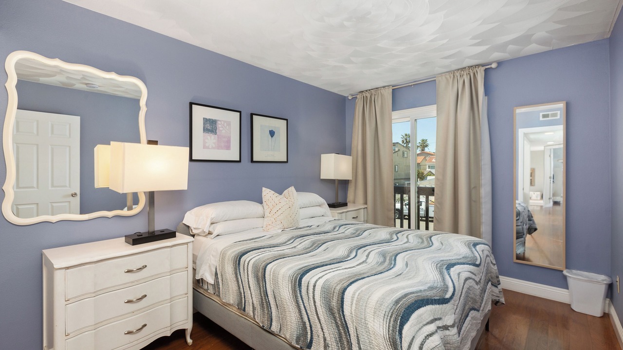 Photo of Bedroom in Huntington Beach