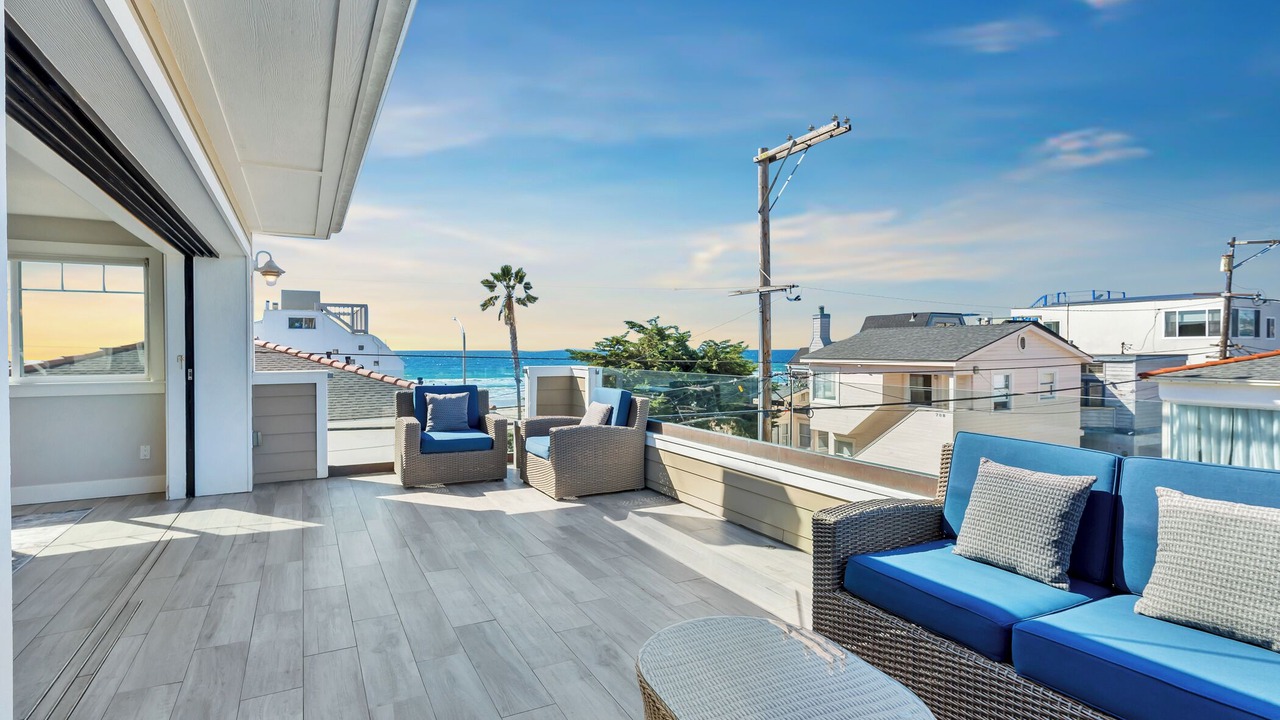 Photo of Patio Balcony in Central Mission Beach