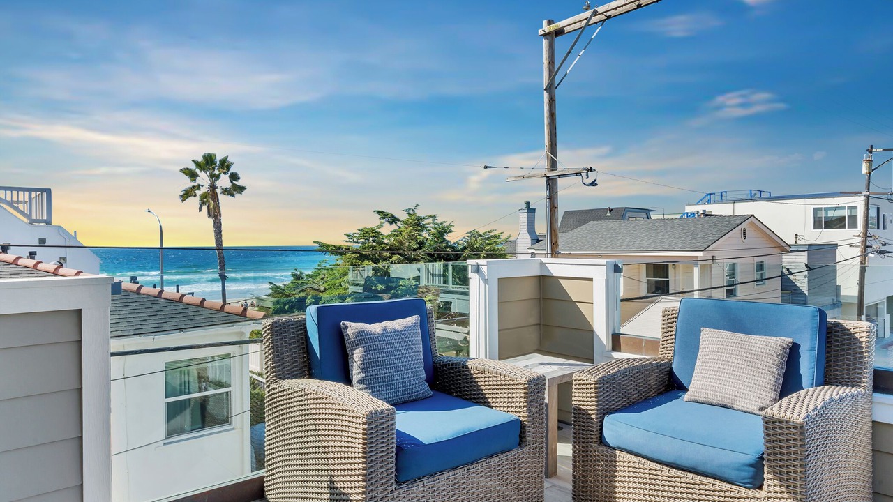 Photo of Patio Balcony in Central Mission Beach