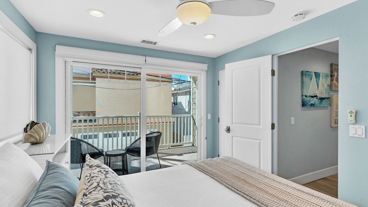 Photo of Patio Balcony in Central Mission Beach