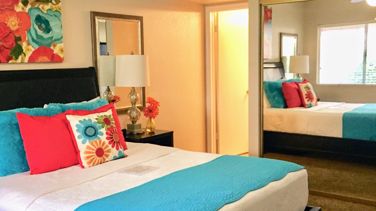 Photo of Bedroom in Peacock Village