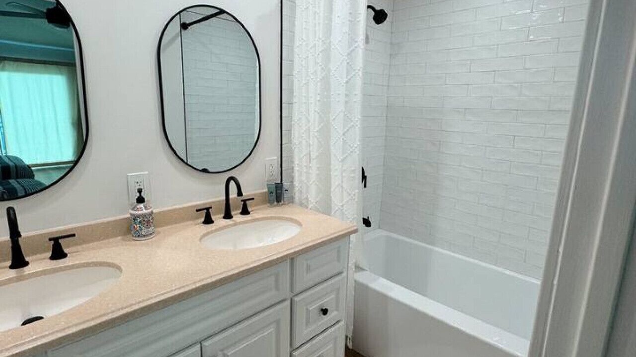 Photo of Bathroom in South Oceanside