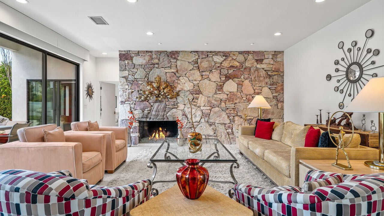 Photo of Livingroom in Indian Canyon