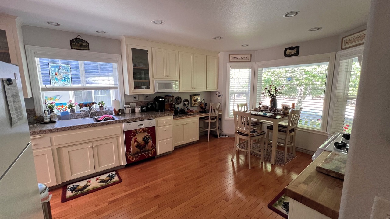 Photo of Kitchen in Shingletown
