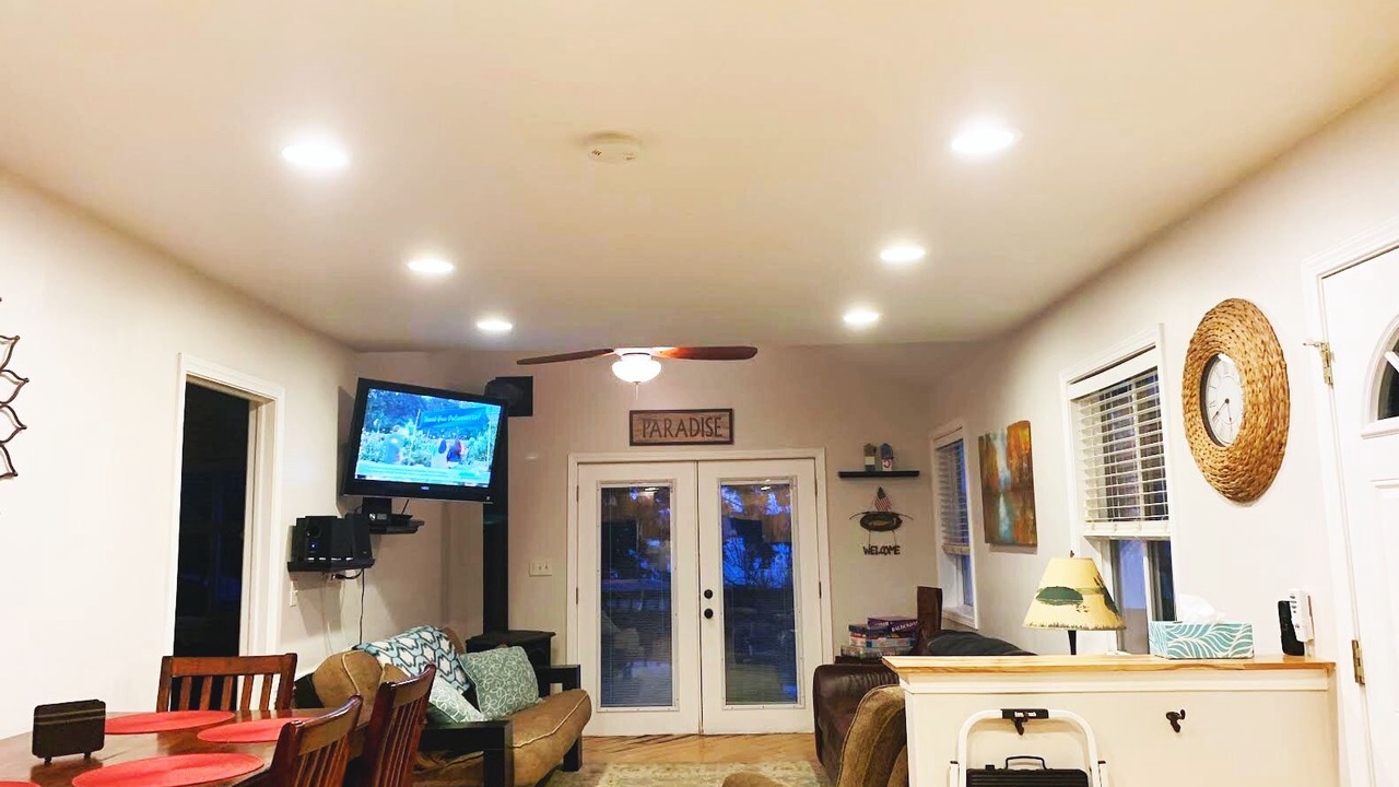 Photo of Livingroom in Peninsula Village