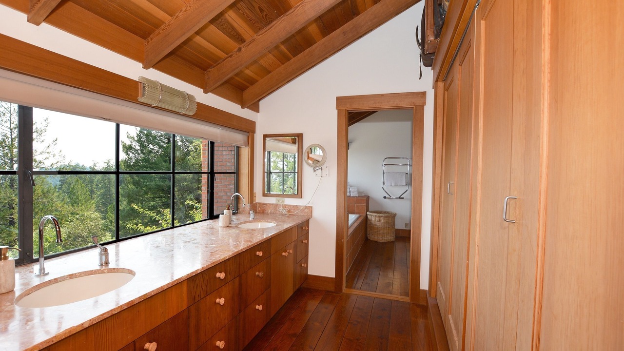 Photo of Bathroom in St. Helena