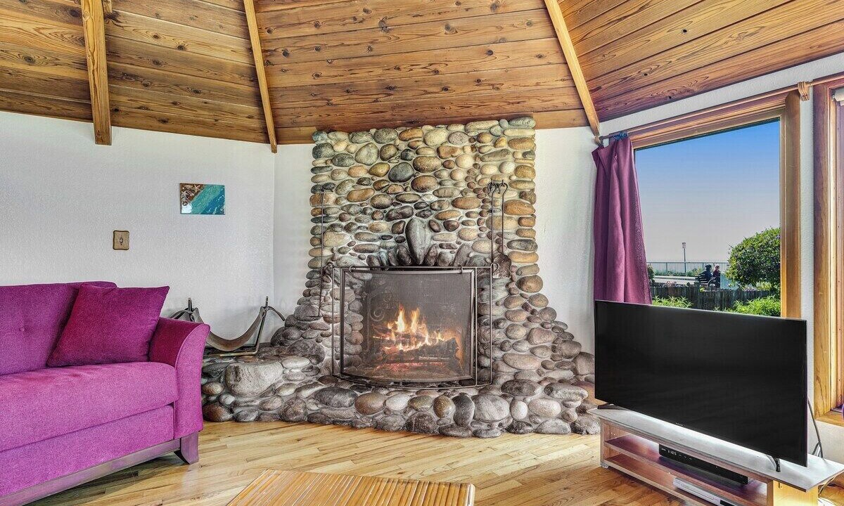 Photo of Livingroom in Seabright