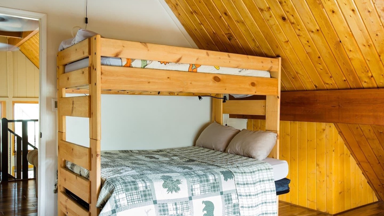 Photo of Bedroom in Highland Pines
