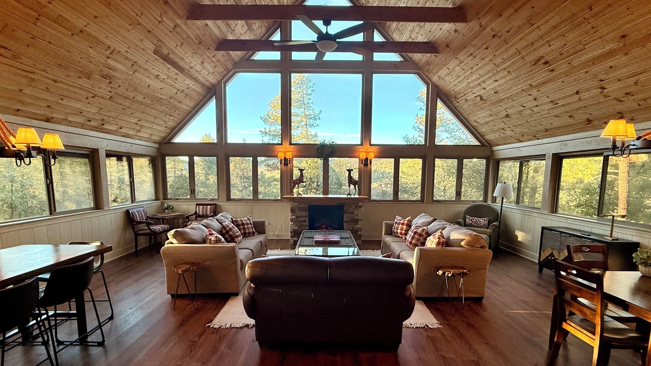 Photo of Bedroom in Highland Pines