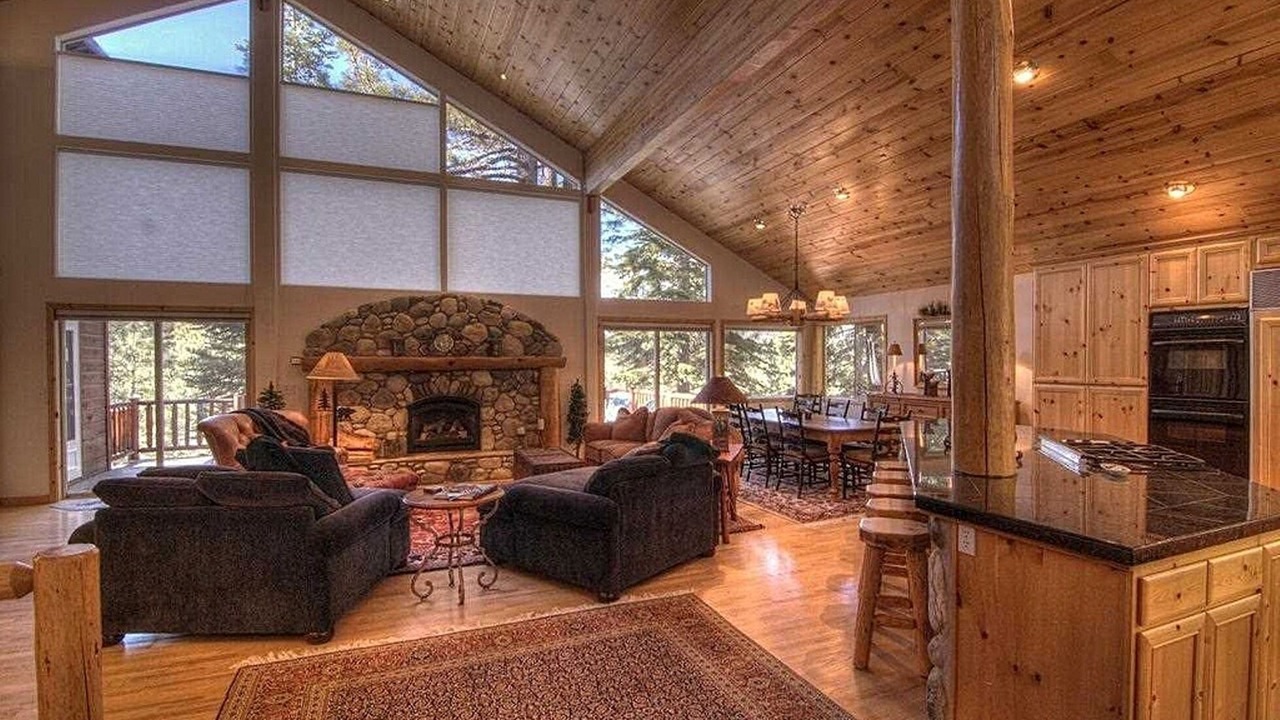 Photo of Livingroom in Truckee