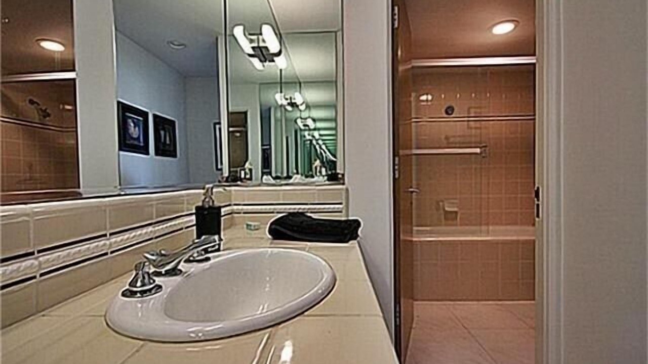 Photo of Bathroom in Laguna Beach