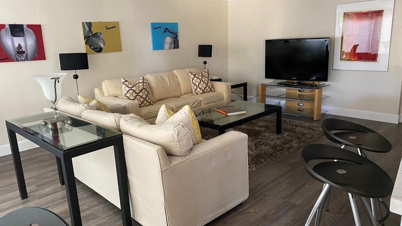 Photo of Livingroom in Monte Sereno