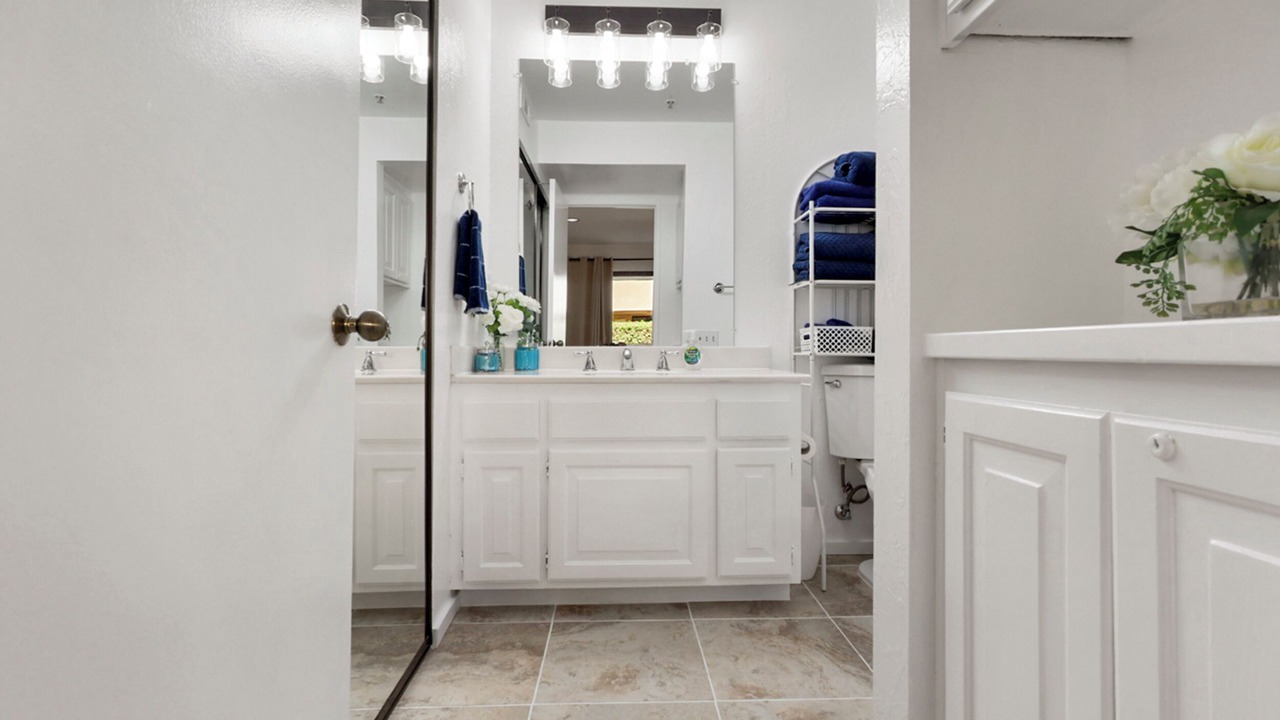 Photo of Bathroom in Downtown Palm Springs