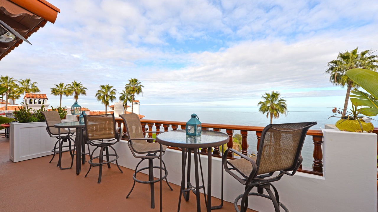 Photo of Patio Balcony in Avalon