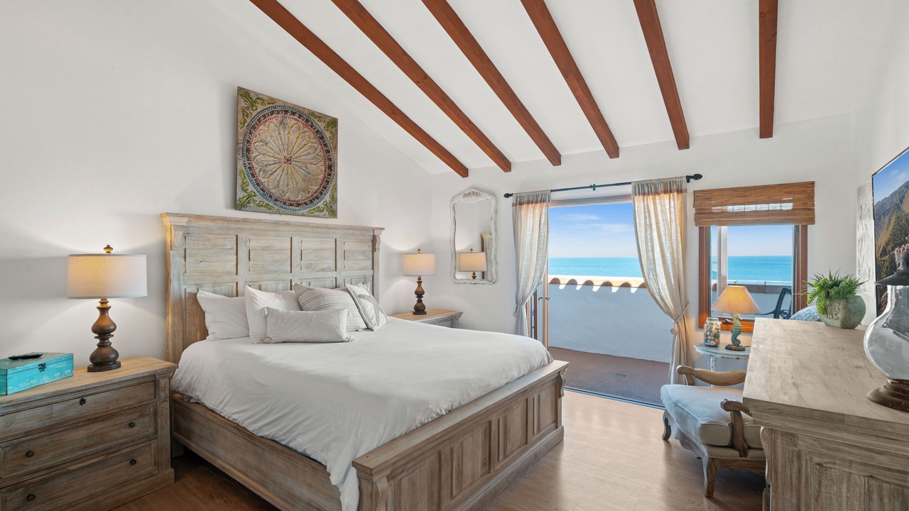 Photo of Bedroom in Avalon