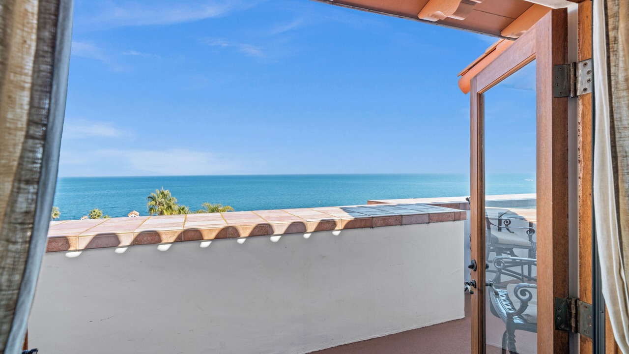 Photo of Outdoor in Avalon