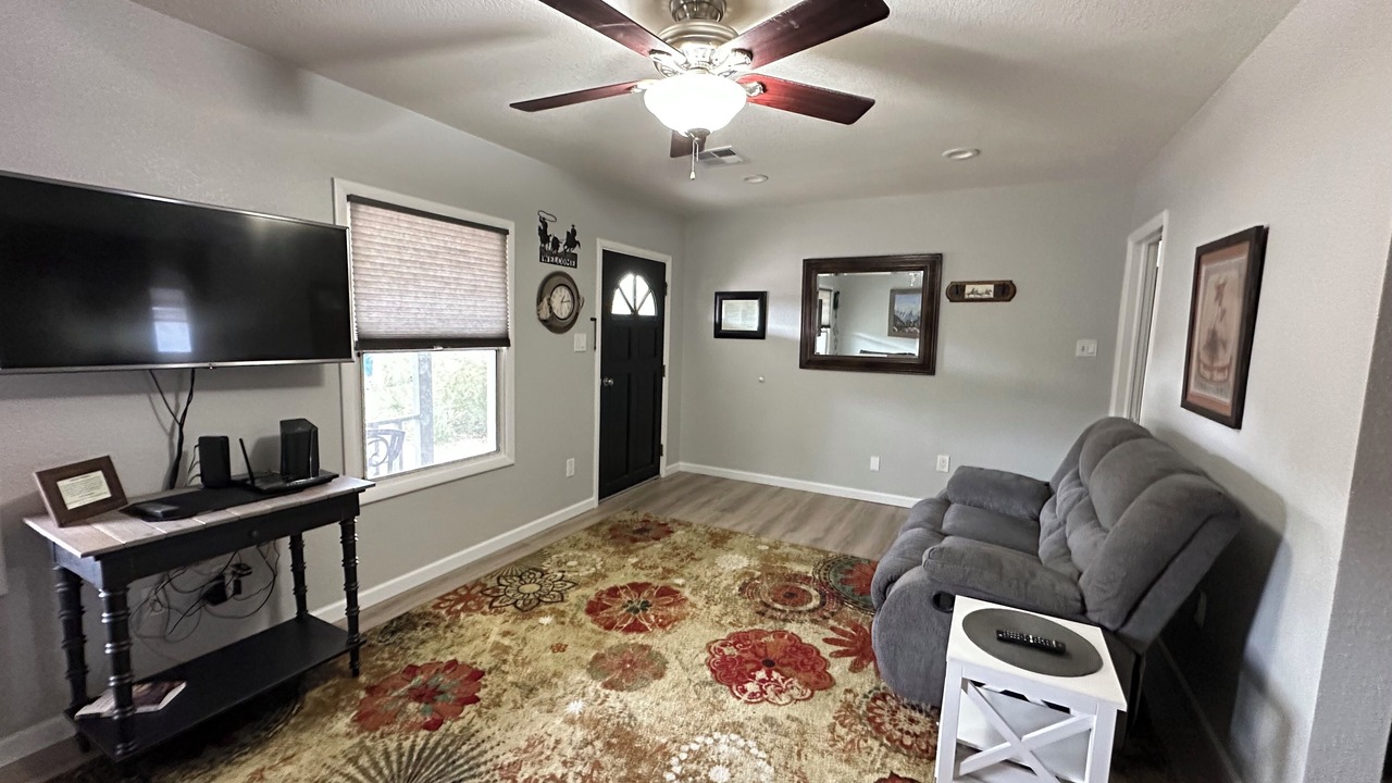 Photo of Livingroom in Wickenburg