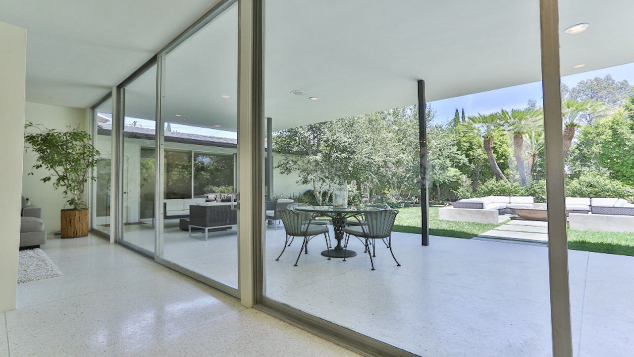 Photo of Outdoor in Sherman Oaks