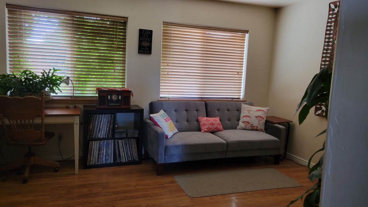 Photo of Livingroom in Prescott Valley Units