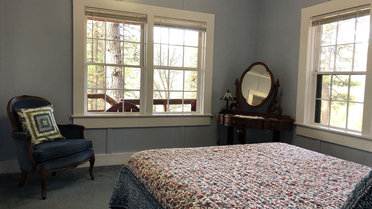 Photo of Bedroom in Blairsden-Graeagle