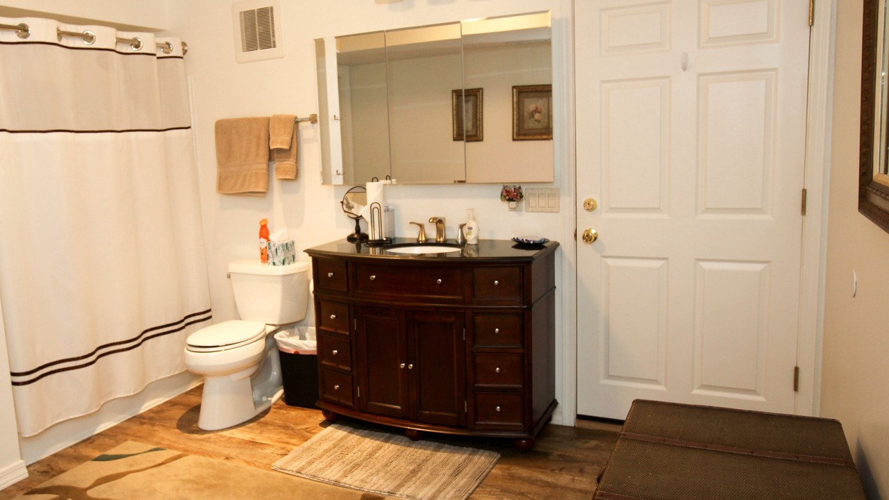 Photo of Bathroom in Oak Creek