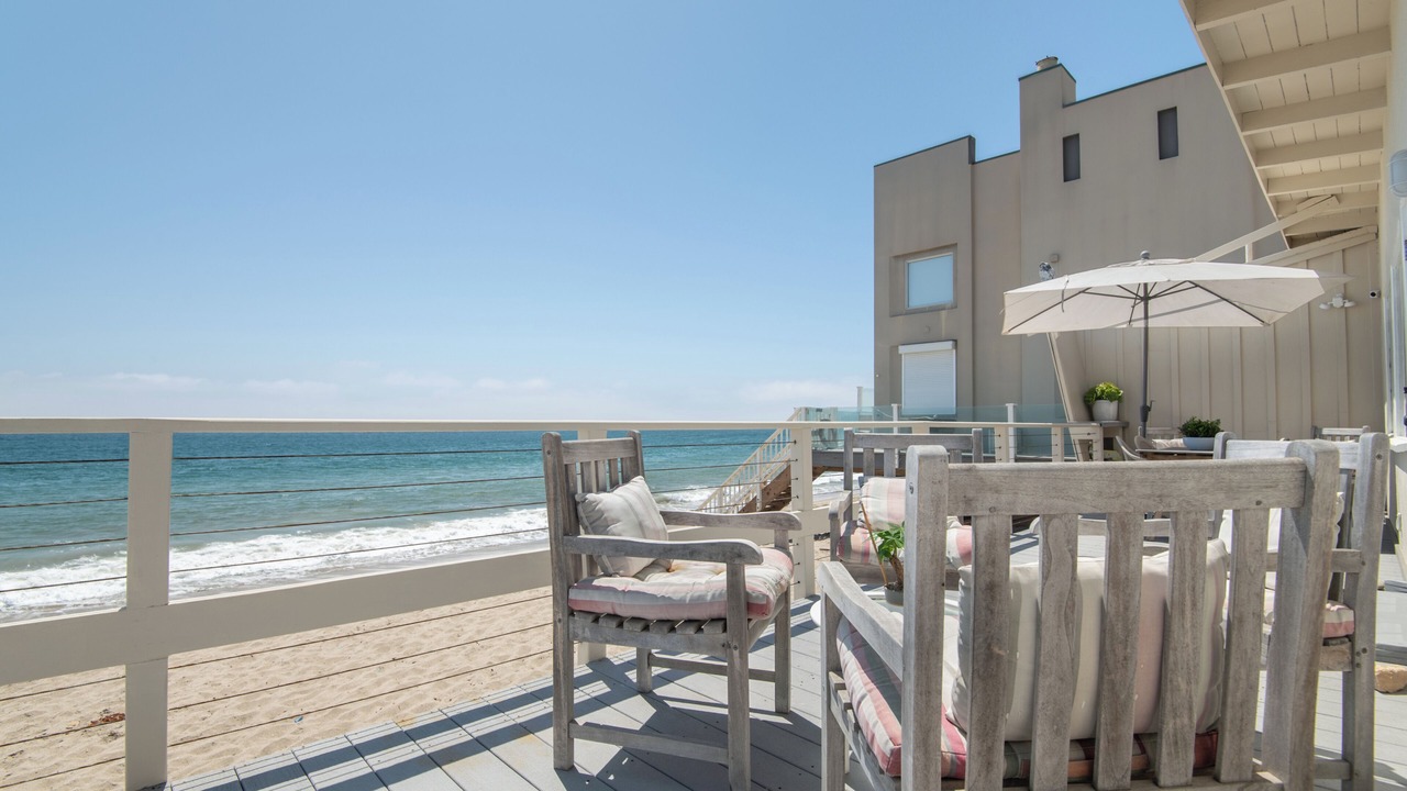 Photo of Patio Balcony in Central Malibu