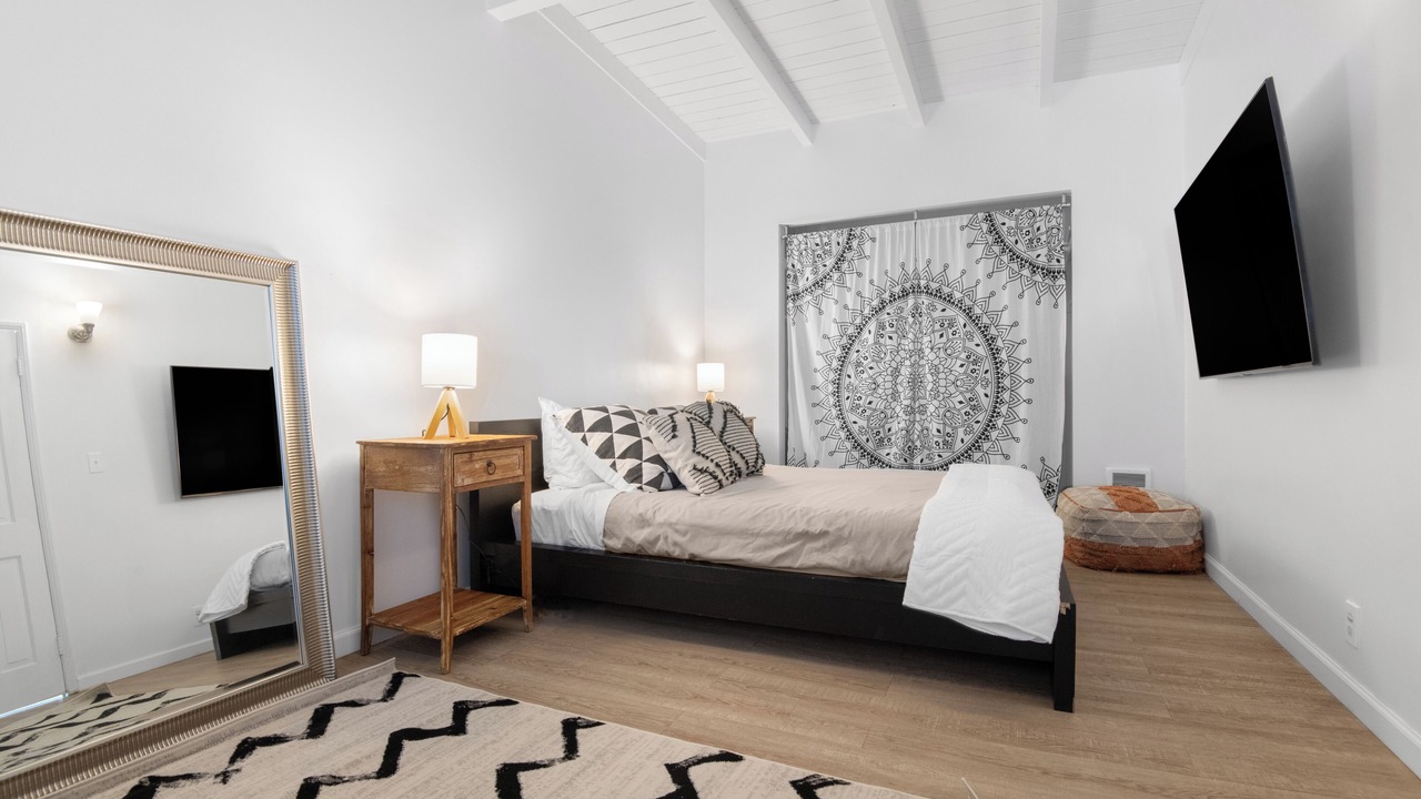 Photo of Bedroom in Central Malibu