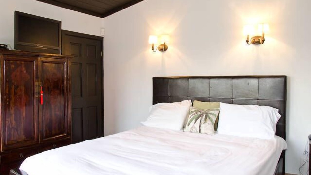 Photo of Bedroom in Hollywood Hills West