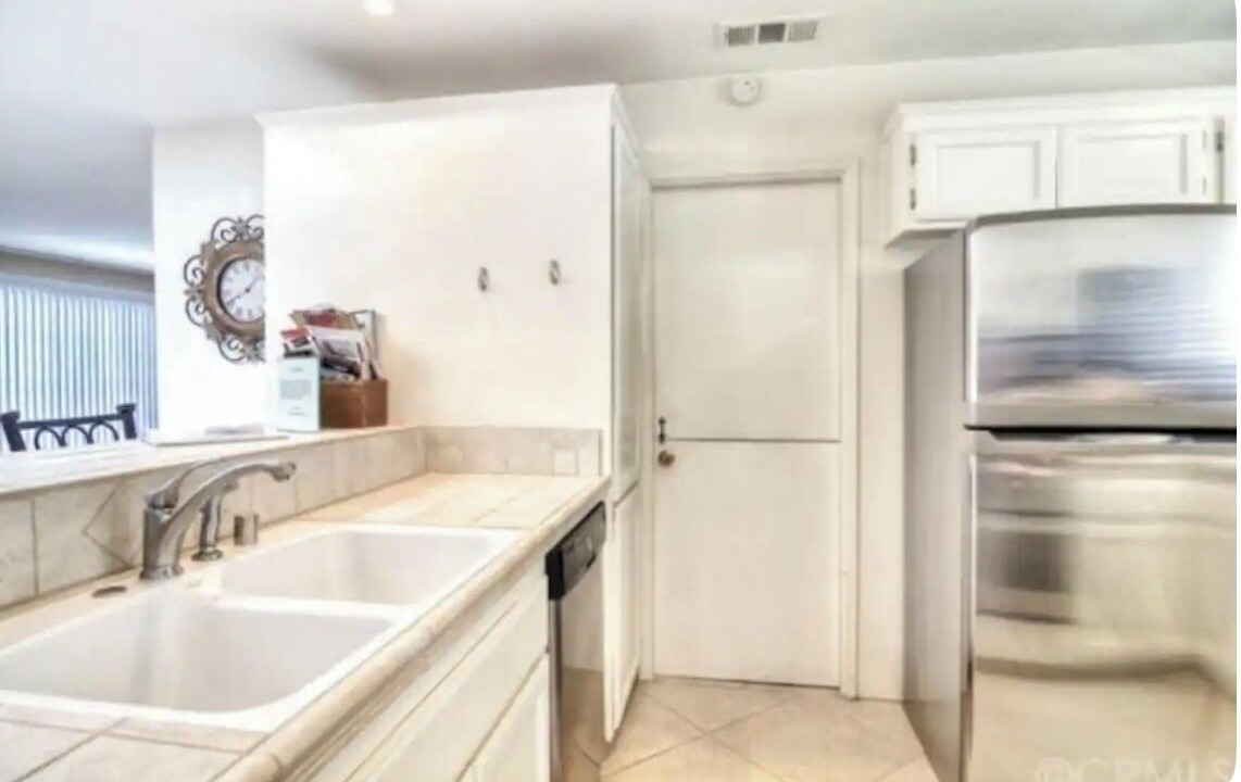 Photo of Kitchen in Anaheim Resort