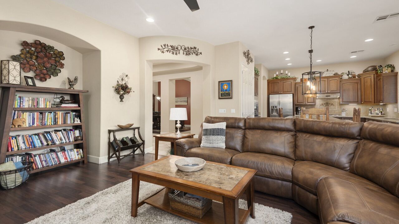 Photo of Livingroom in Palm Valley