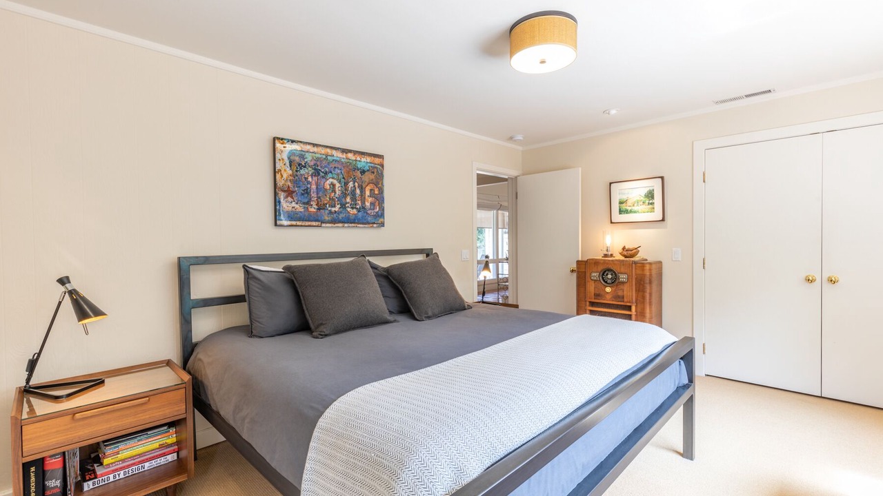 Photo of Bedroom in Glen Ellen