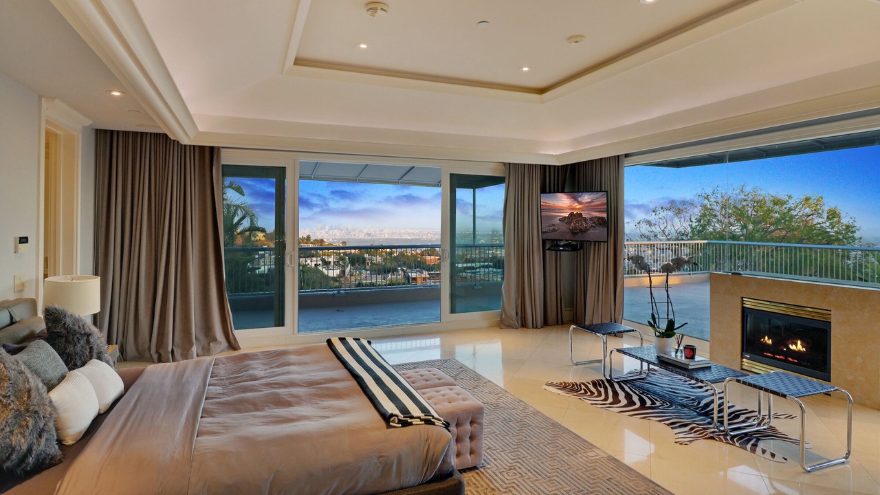Photo of Livingroom in Trousdale Estates