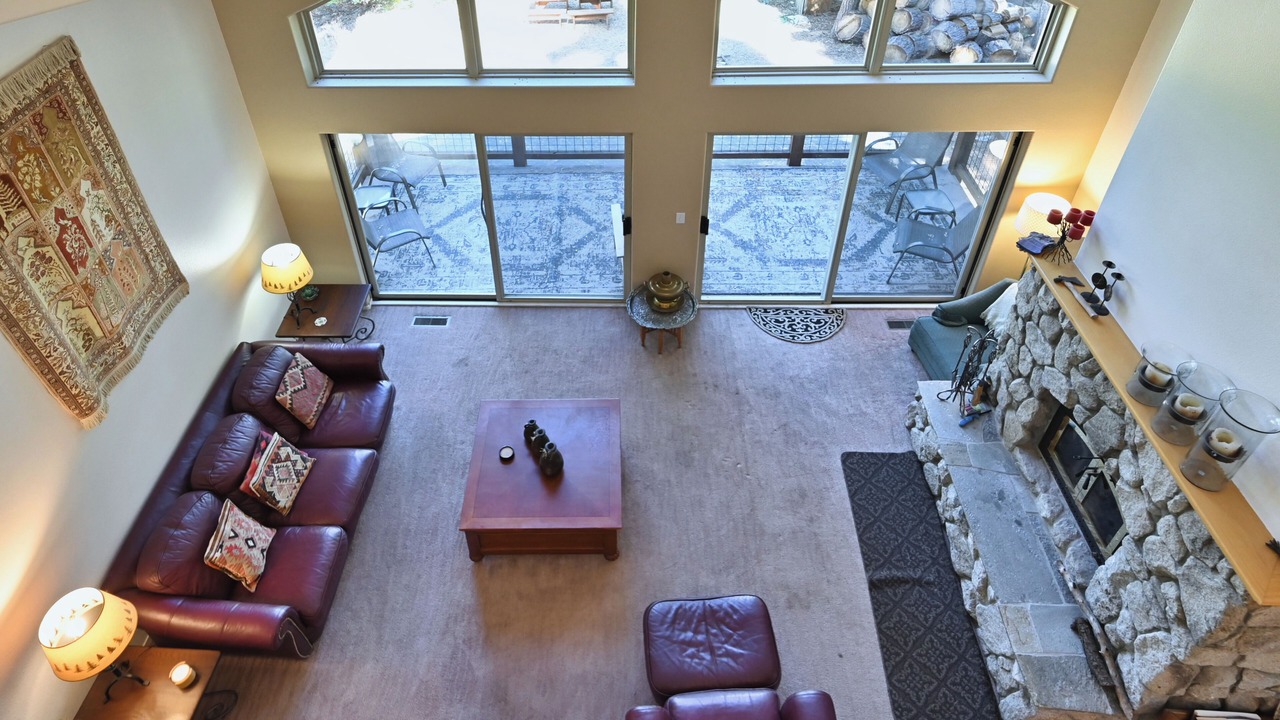 Photo of Livingroom in Fallen Leaf