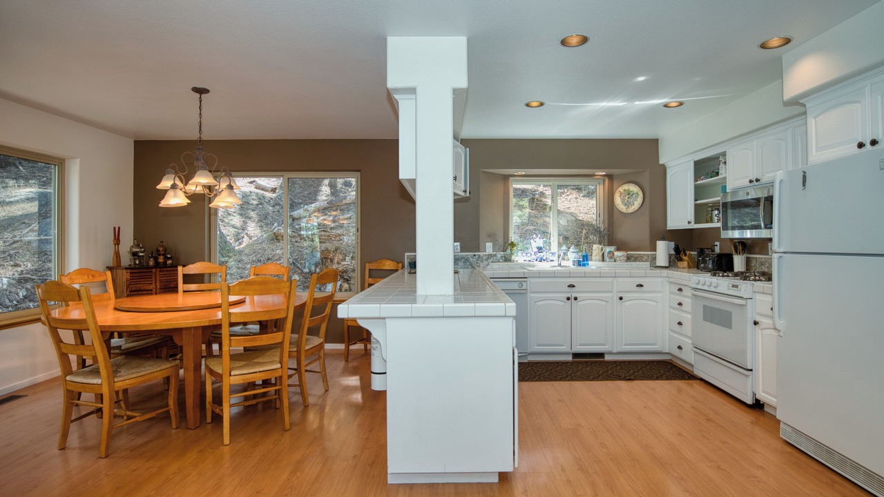 Photo of Kitchen in Fallen Leaf