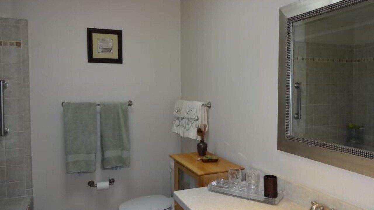 Photo of Bathroom in Cottonwood
