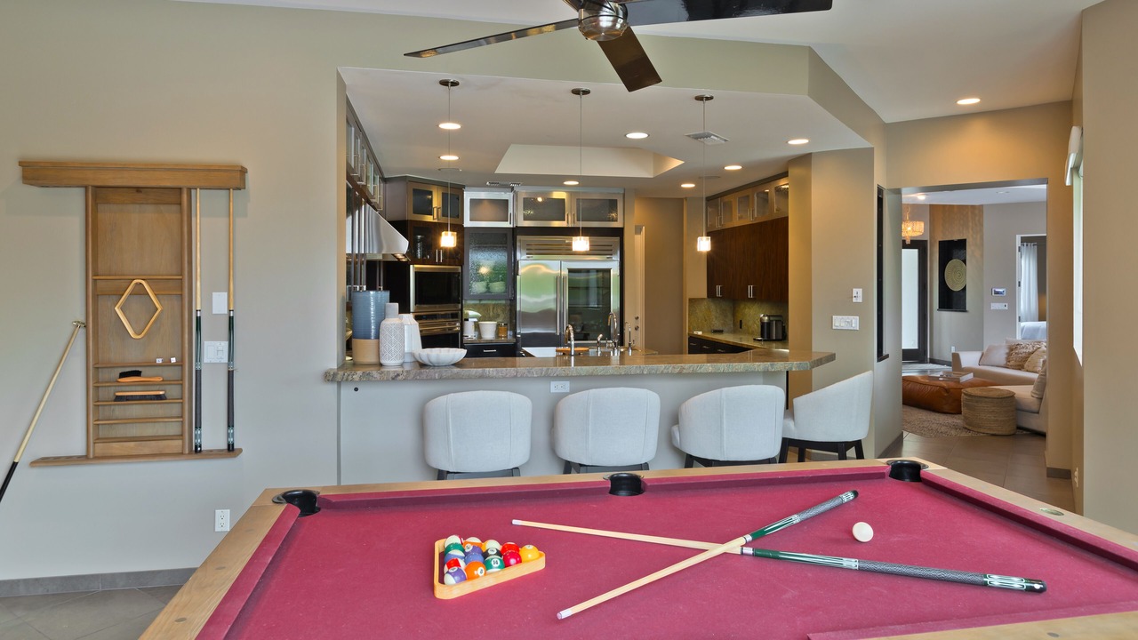 Photo of Bedroom in Racquet Club West