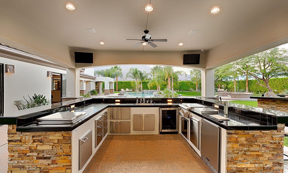 Photo of Kitchen in Racquet Club West