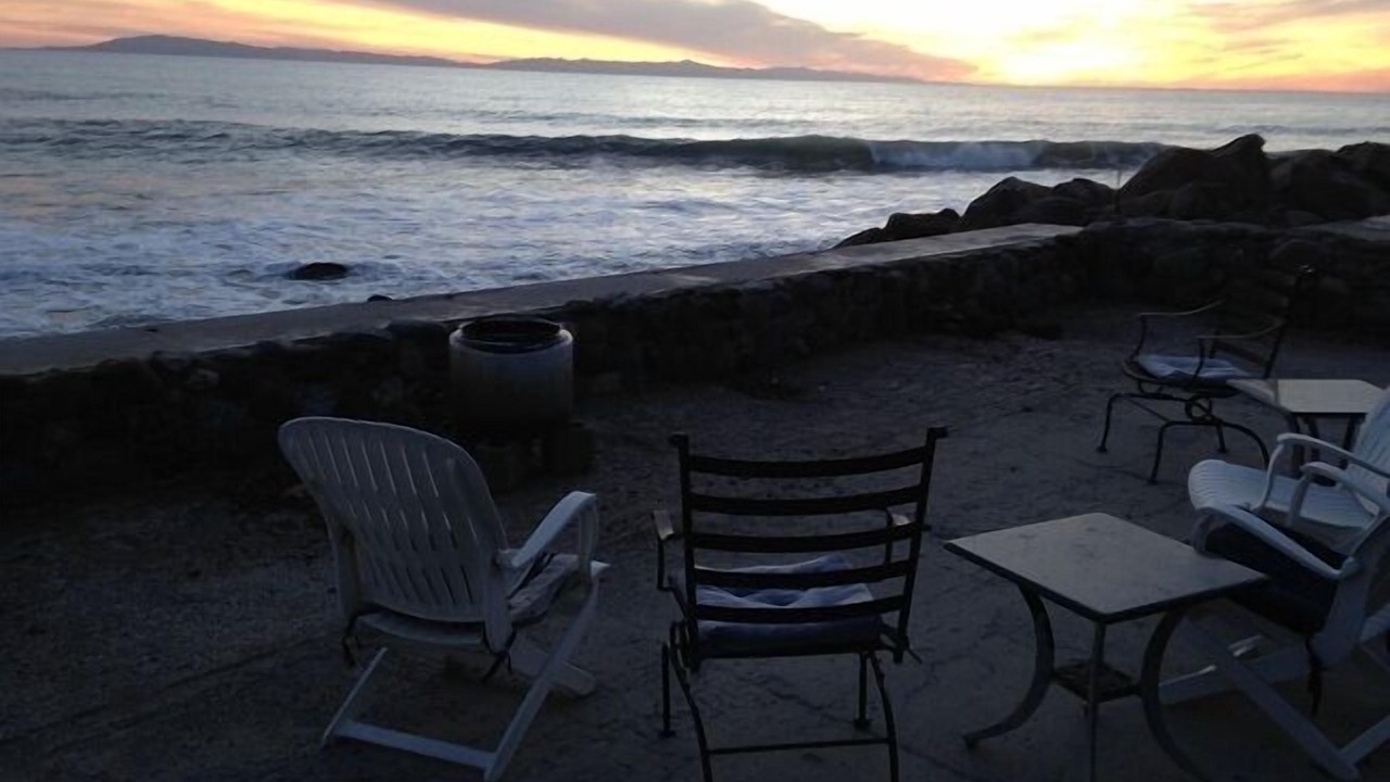 Photo of Others in Faria Beach