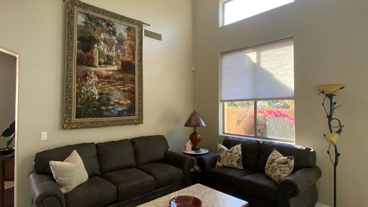 Photo of Livingroom in Surprise Farms